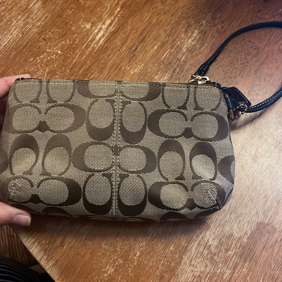 Coach Wristlet - Picture 2 of 6
